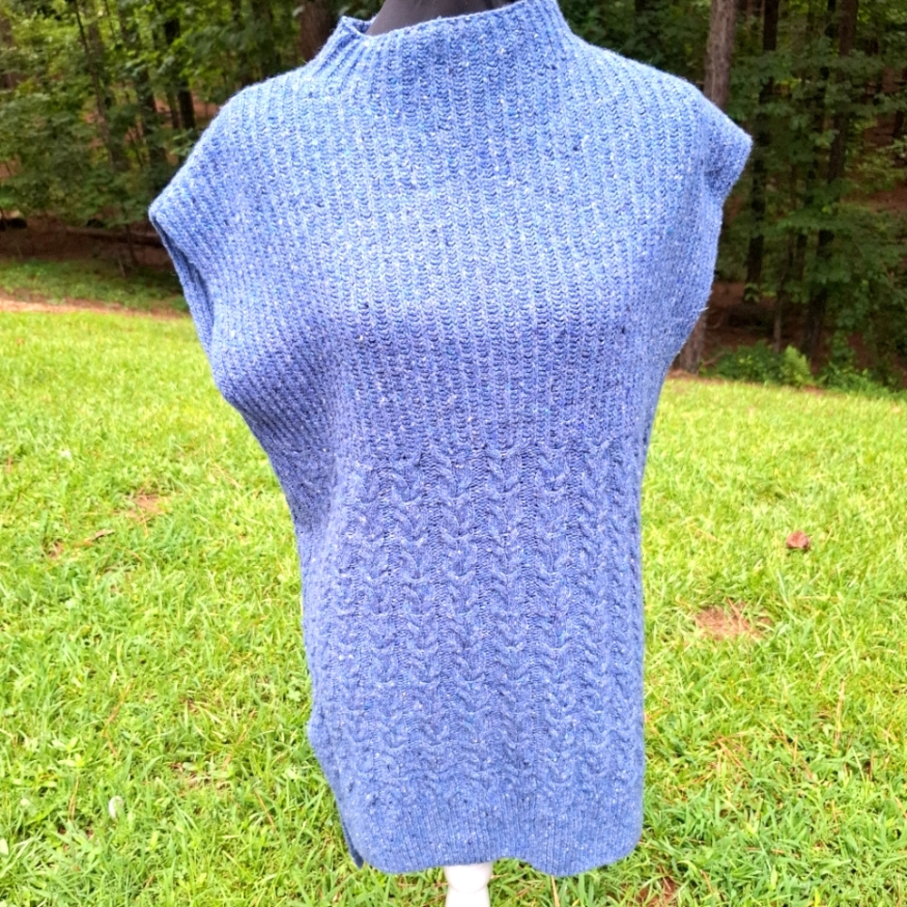 Massimo Dutti Blue Sleeveless Cable Sweater Size Medium Wool Blend